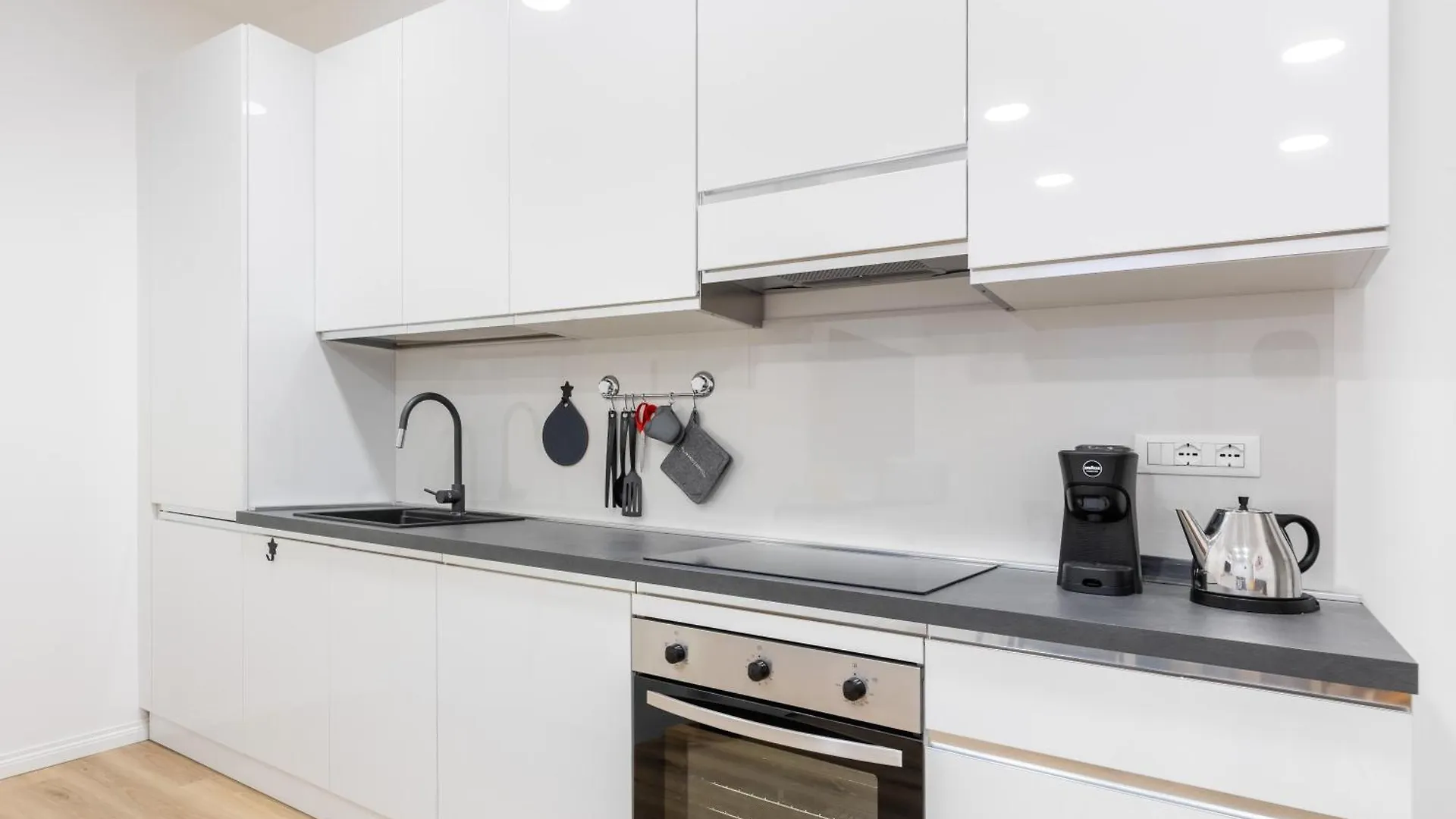Hostdomus - Azure Loft Free Garage Apartment Loano 0*,  Italy